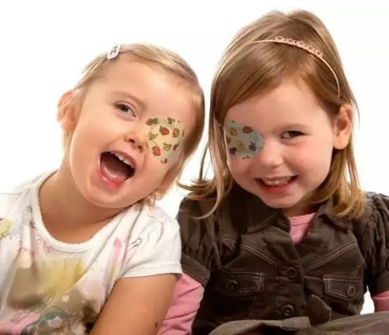 蘭州眼科專家:斜弱視要抓住時(shí)機(jī)