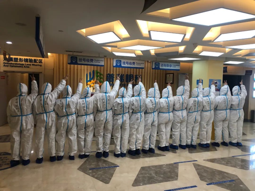 白衣之下 逆風(fēng)向陽(yáng)丨奮戰(zhàn)一線的抗疫先鋒表彰專(zhuān)訪