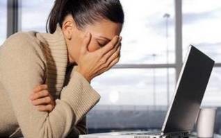 電腦前用眼時(shí)間長，眼睛干澀怎么辦?