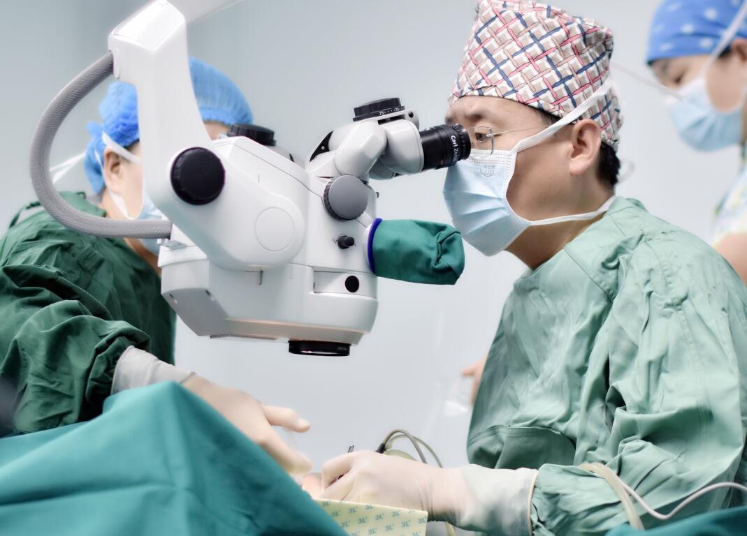 做白內(nèi)障手術(shù)需要幾天？